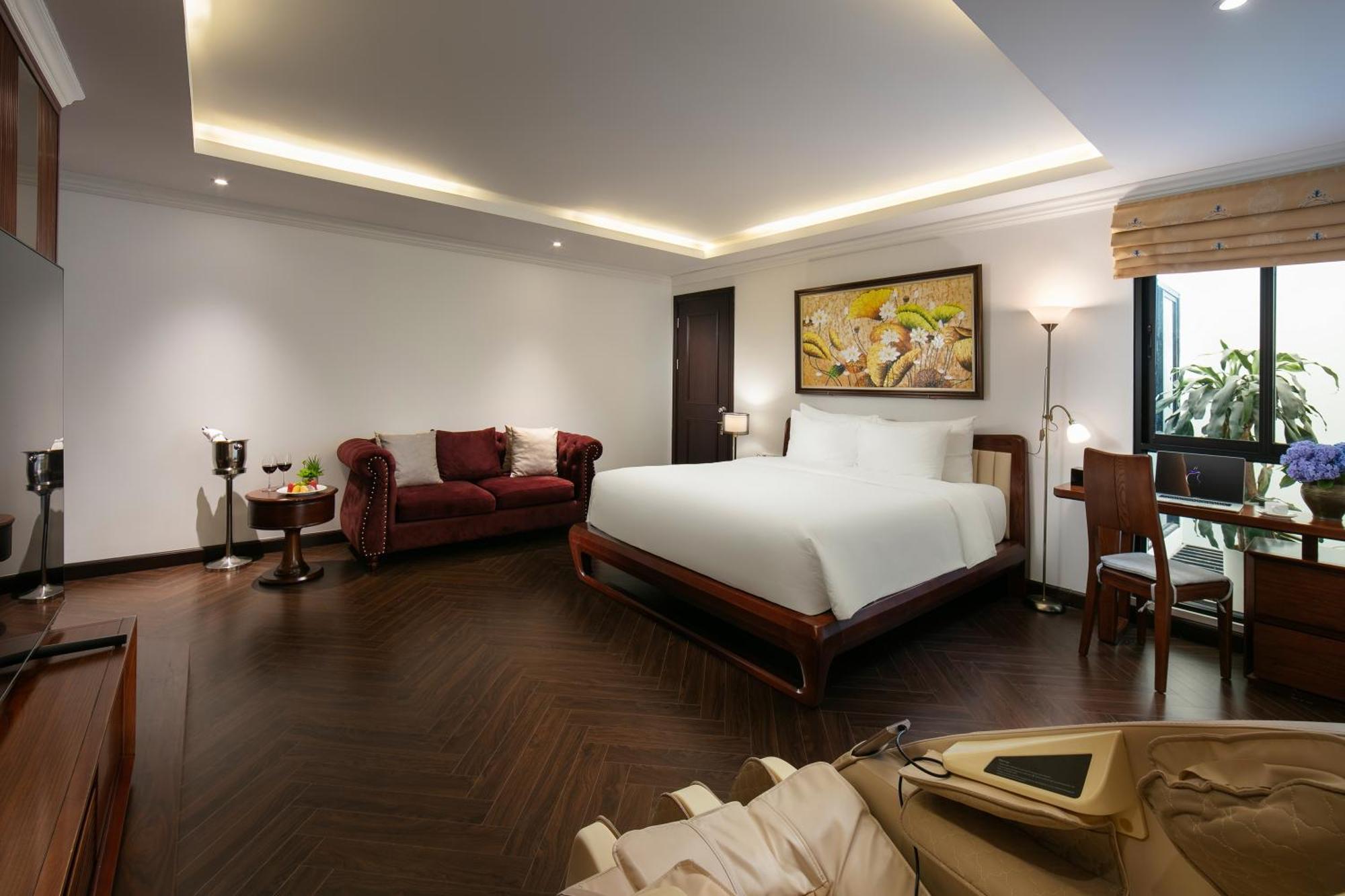 May De Ville Crown Hotel Ανόι Εξωτερικό φωτογραφία Deluxe Suite