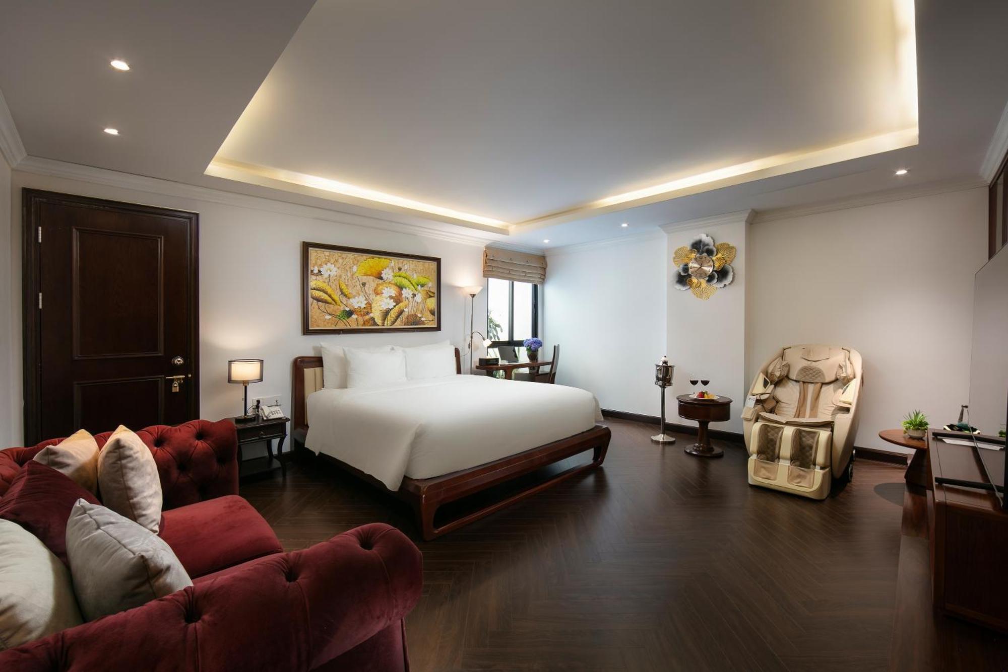 May De Ville Crown Hotel Ανόι Εξωτερικό φωτογραφία A suite at the hotel