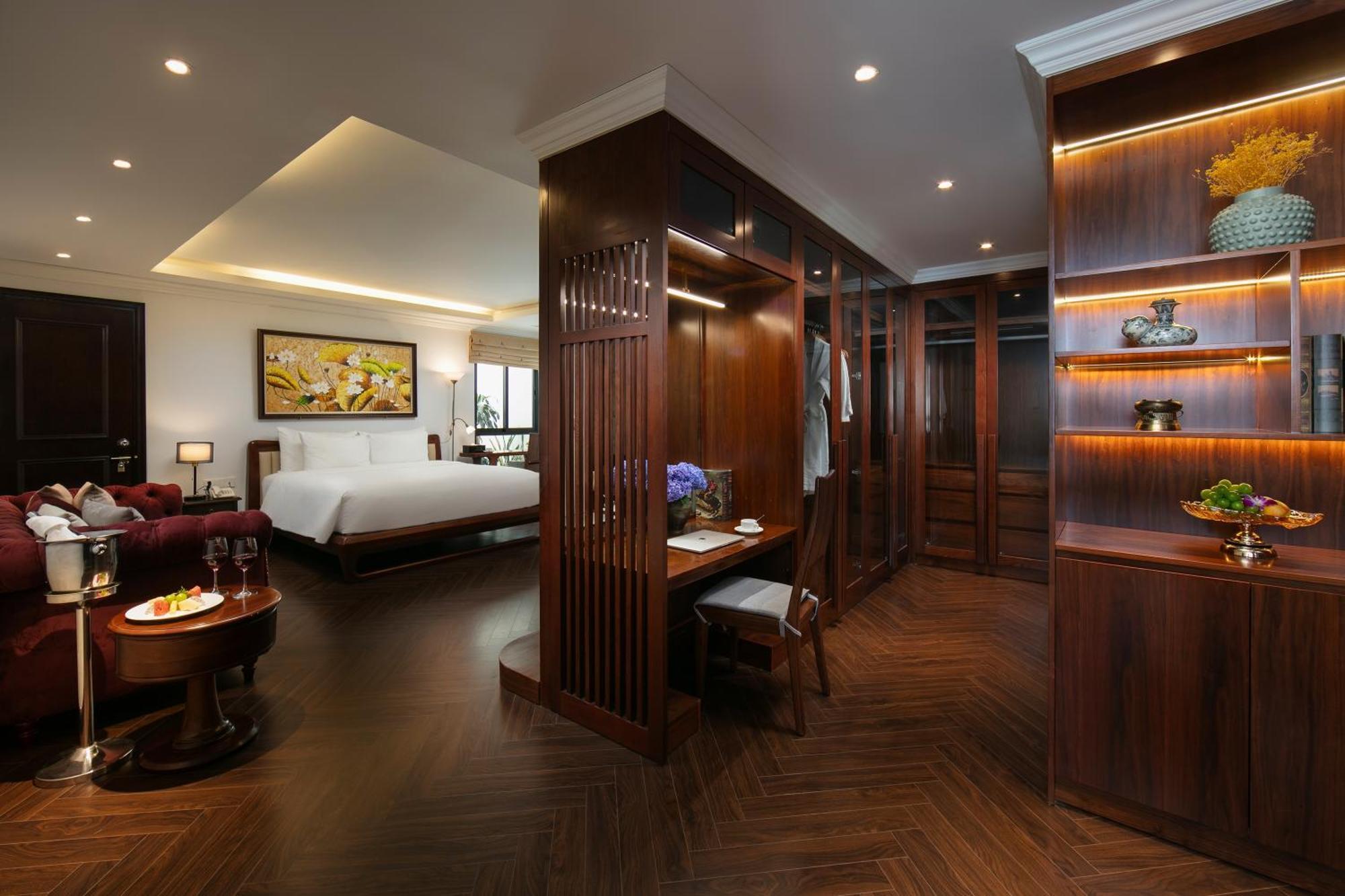 May De Ville Crown Hotel Ανόι Εξωτερικό φωτογραφία Deluxe Suite